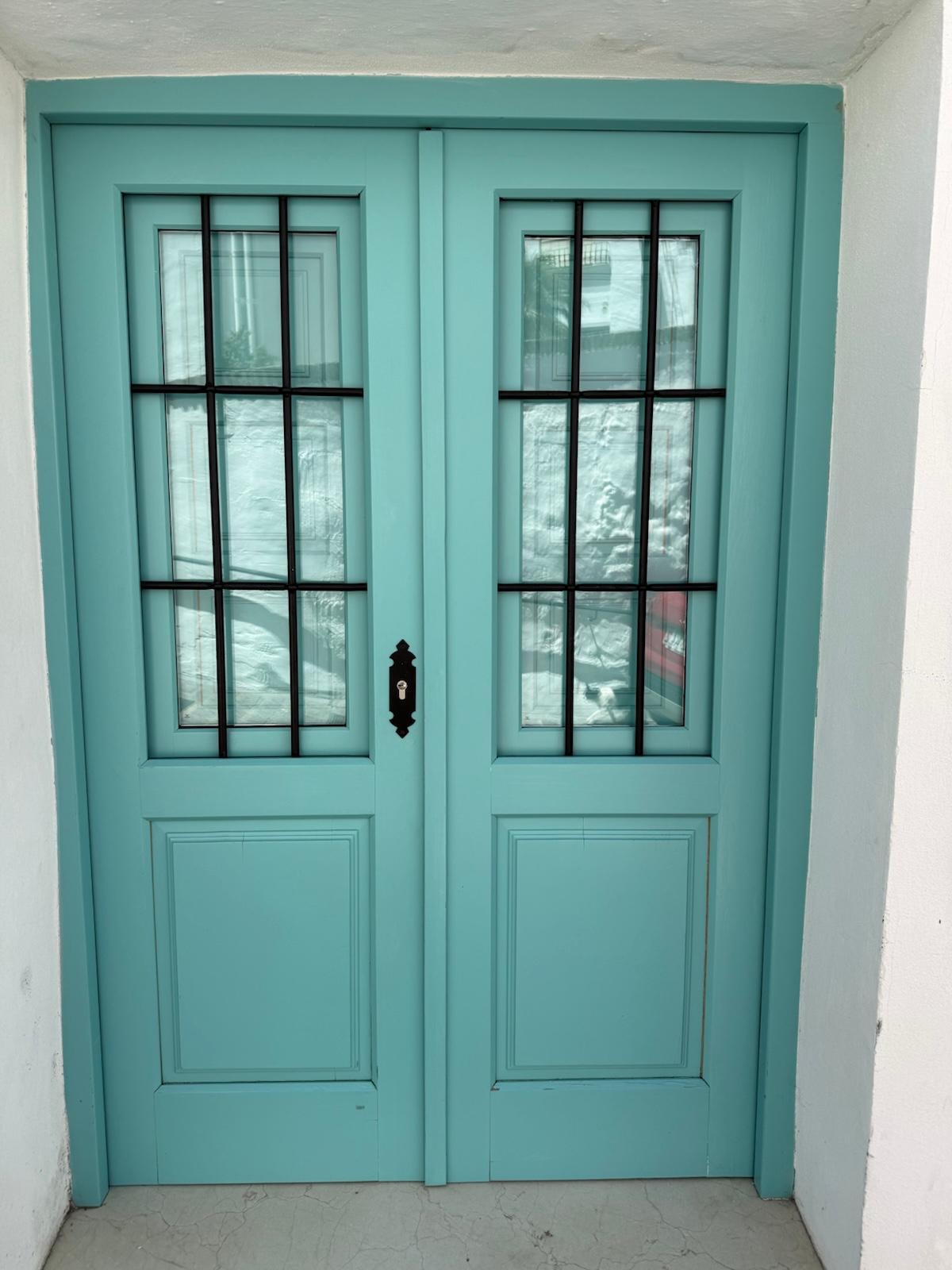 Puerta de entrada de madera maciza de pino